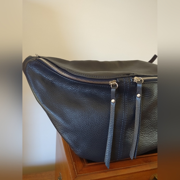 XXL Nappa Leather Crossbody Sling Bag - Picture 4 of 8